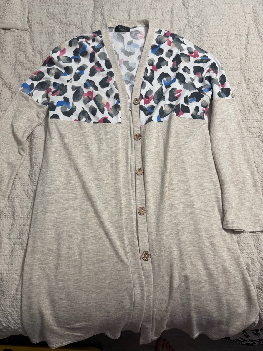 Unbranded Women's Beige Cardigan with Multicolor Leopard Yoke